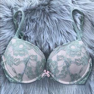 Victoria’s Secret Push-up Bra.